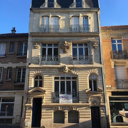 Le Clovis Suites Spa Sauna Reims Eksteriør billede