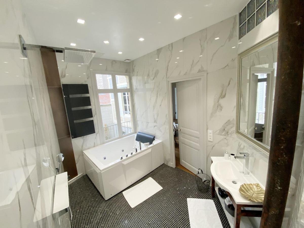 Le Clovis Suites Spa Sauna Reims Eksteriør billede