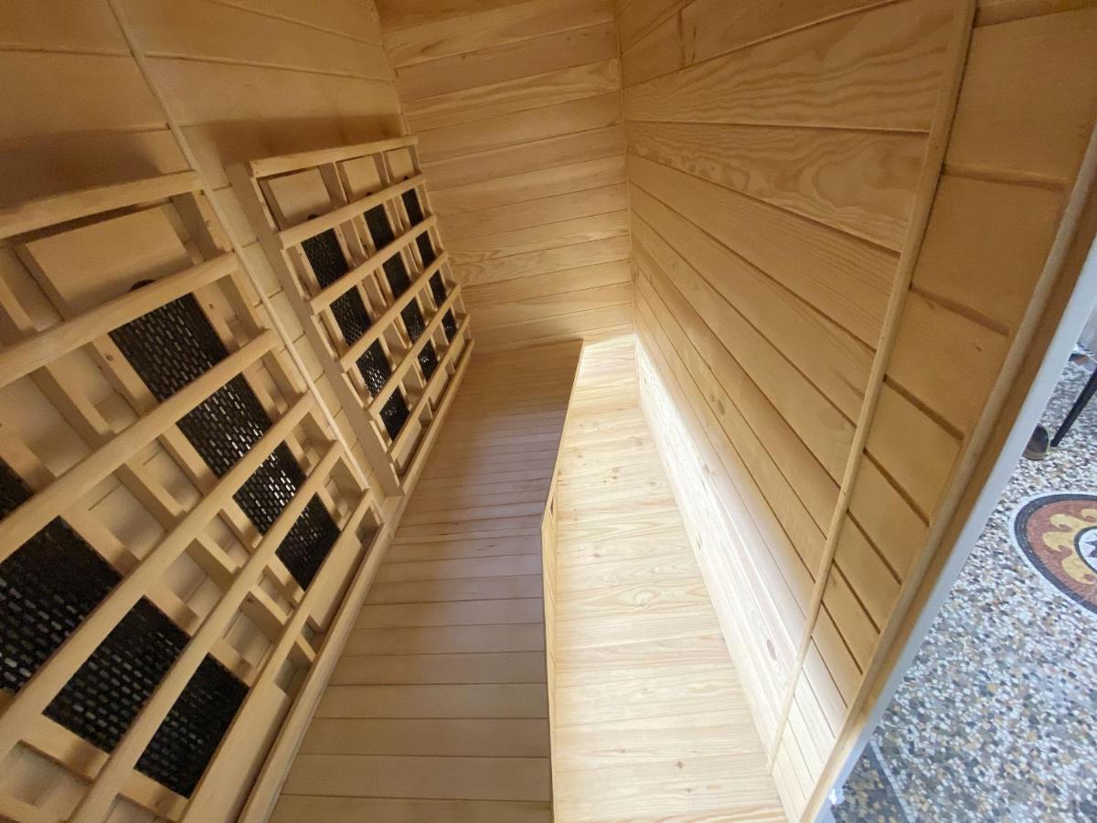 Le Clovis Suites Spa Sauna Reims Eksteriør billede